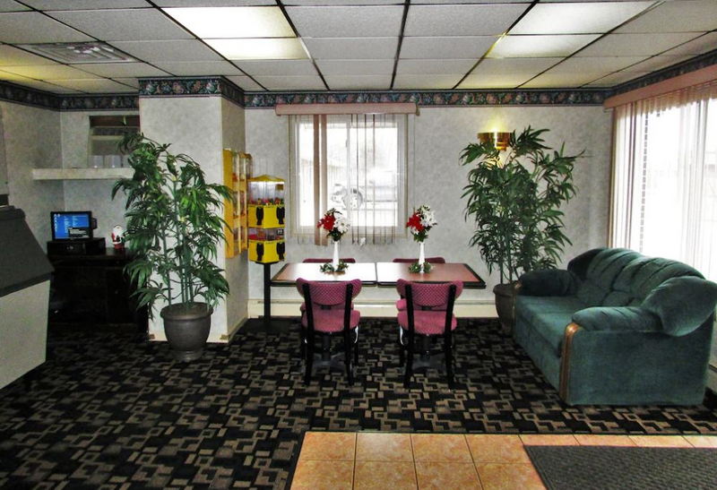 Euclid Motel - Web Listing (newer photo)